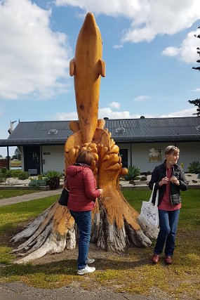 20210916_143517 Chainsaw sculpture