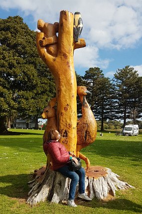 20210916_144323 Chainsaw sculpture