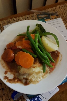 20200816_182834 Lamb Cutlets, Gravy & Vegetables